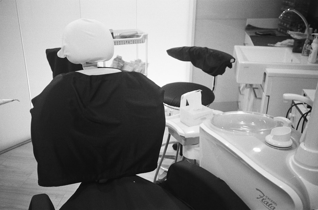 Modern dental treatment room where veneer preparation takes place