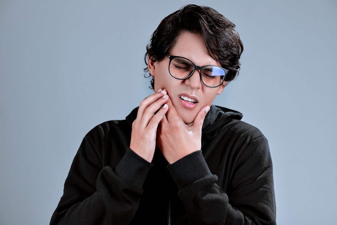 Signs You Need a Root Canal (and 4 Things People Confuse It With)